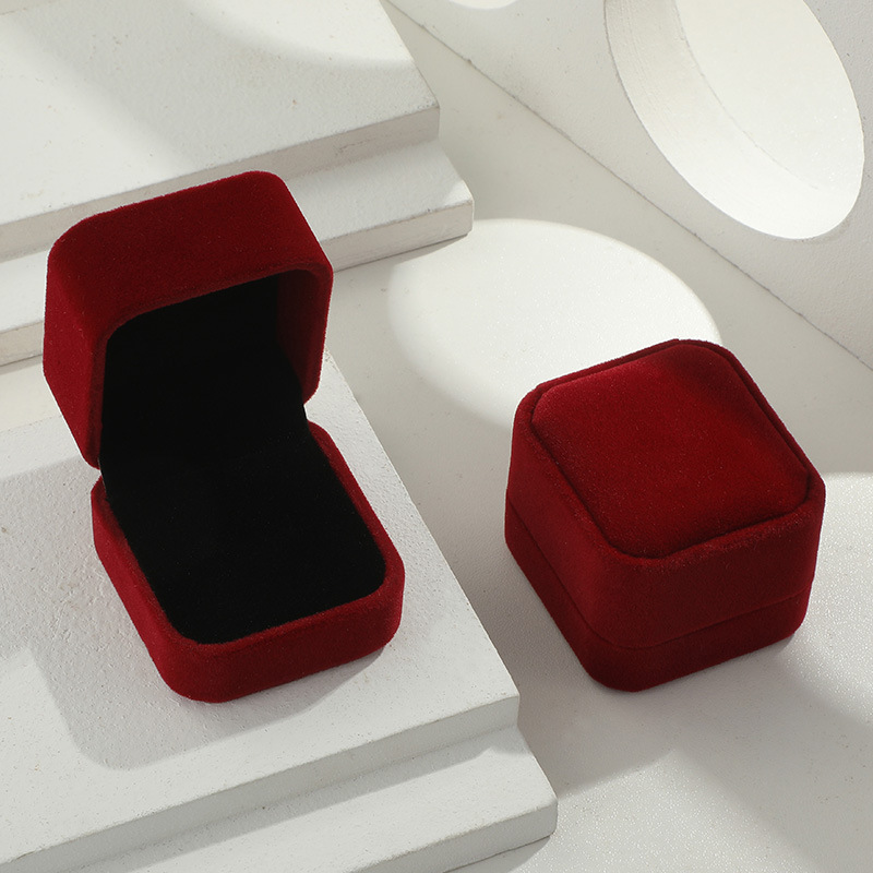 Square Red Engagement Velvet E - đánh giá và giá Velvet Jewelry Box