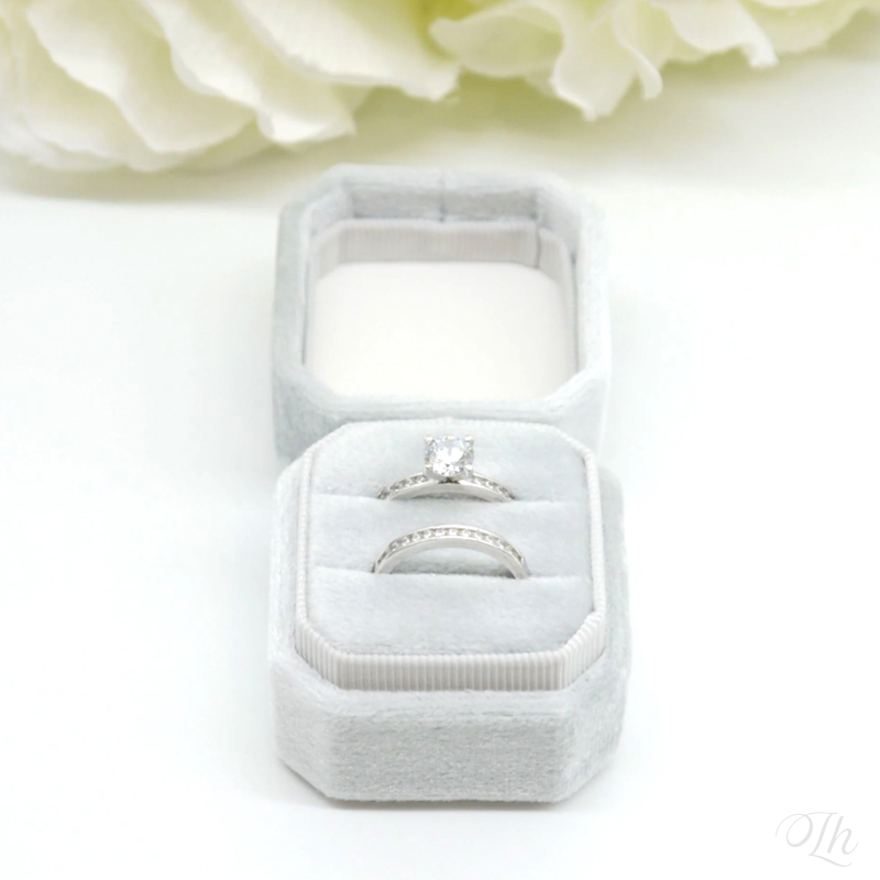 Personalized Wedding Ring Box  - đánh giá và giá Velvet Jewelry Box
